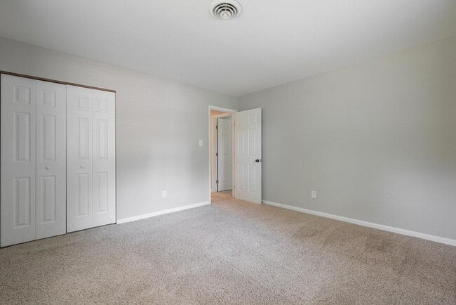 Building Photo - 1041 Warminster Dr