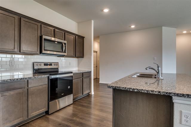 Building Photo - 208 Cultivator Ct