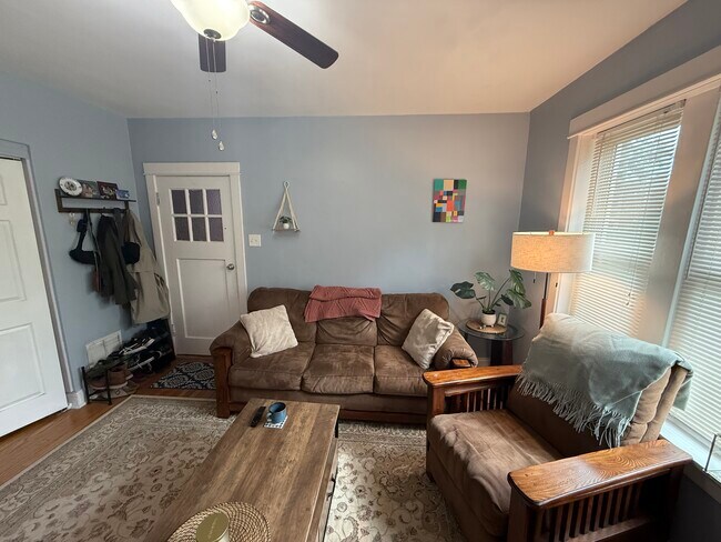 Building Photo - 5225 Bancroft Ave