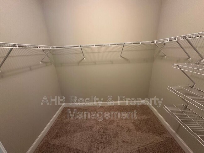 Building Photo - 850 Longleaf Pine Pl