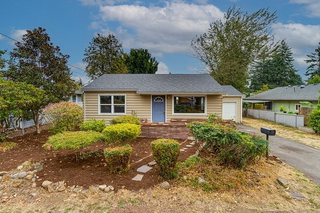 Building Photo - 7316 SE 68th Ave