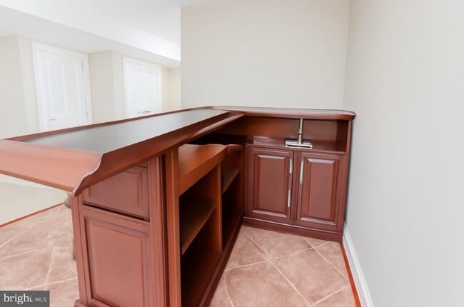 Building Photo - 3164 Lawrin Ct