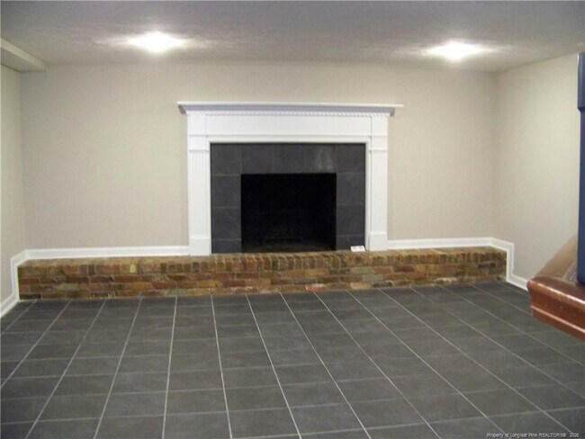 Building Photo - 6829 Towbridge Rd