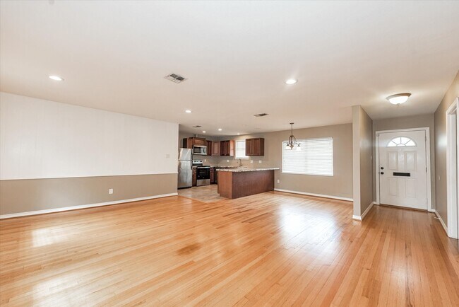 Building Photo - 5321 Pagewood Ln