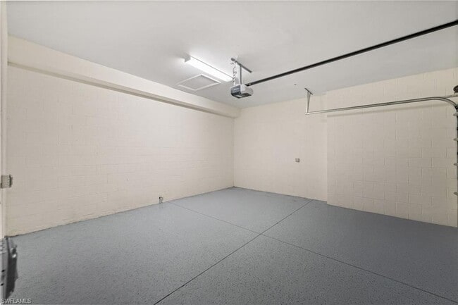 Building Photo - 2318 Sawyers Hill Rd