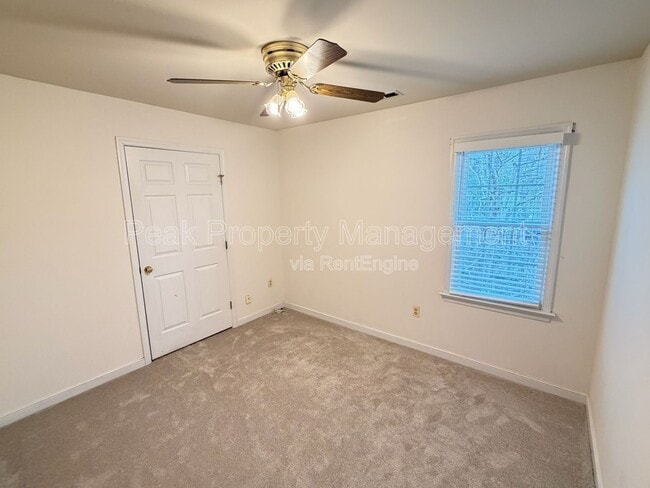 Building Photo - 11809 Sanbury Ln