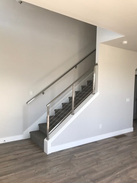 Building Photo - 14822 Queens Garden Ln