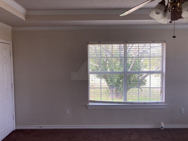 Building Photo - 535 Nathan Dr