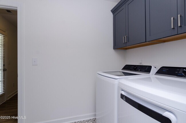 Building Photo - 2152 Star Shower Wy