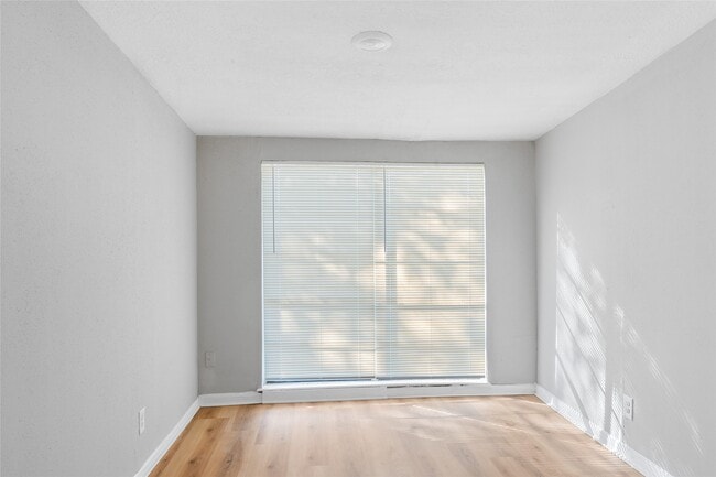 Building Photo - 2942 Heritage Colony Dr