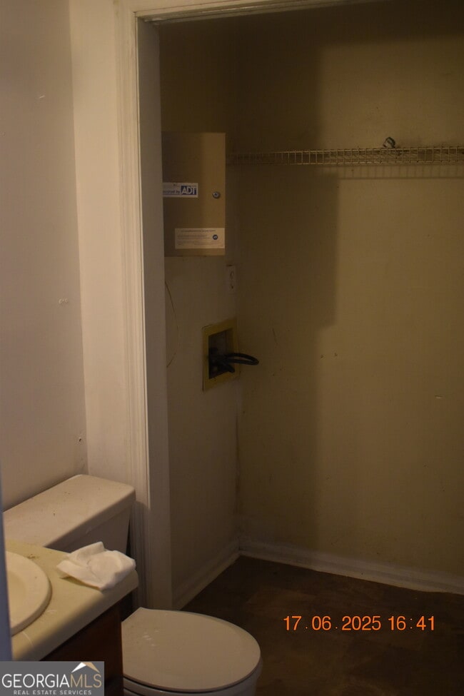 Building Photo - 4403 Azalea Dr