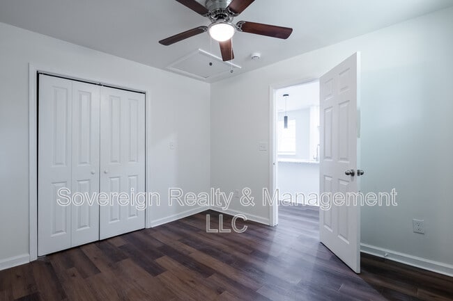 Building Photo - 450 Paines Ave NW