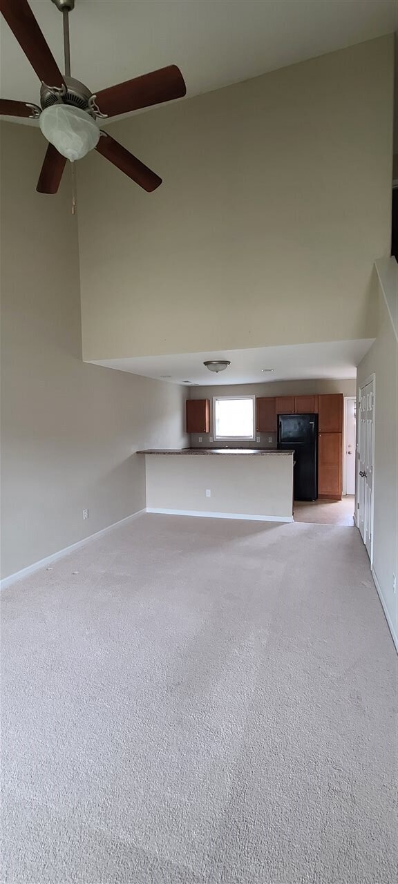 Building Photo - 18 Paige Dr