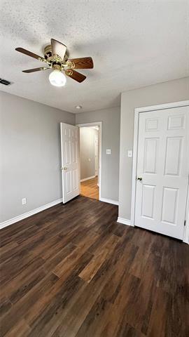 Building Photo - 370 W Park St