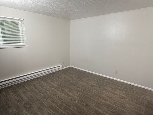 Building Photo - 1842 E 5625 S
