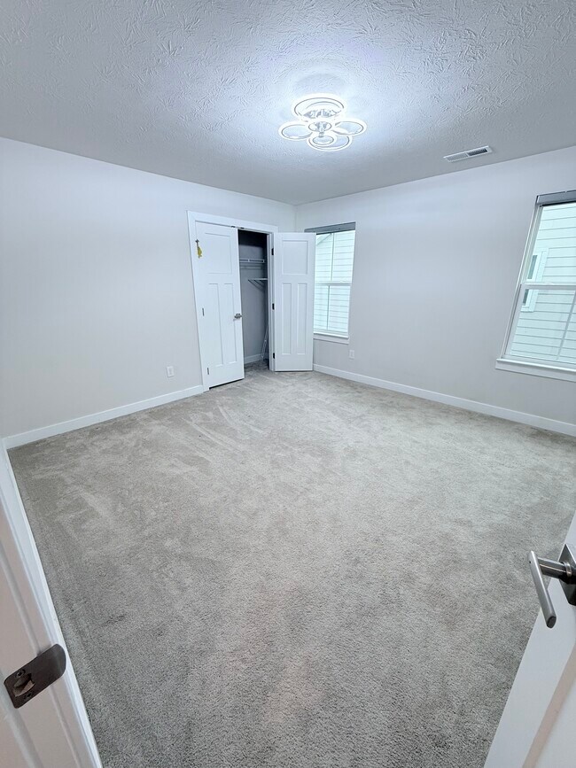 Building Photo - 1337 Moose Ridge Ln