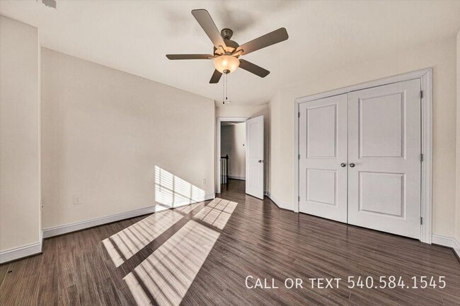 Building Photo - 6982 Linn Cove Court