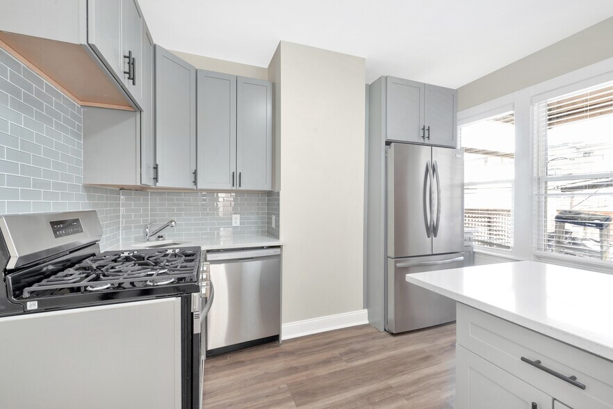 Building Photo - 16 O St