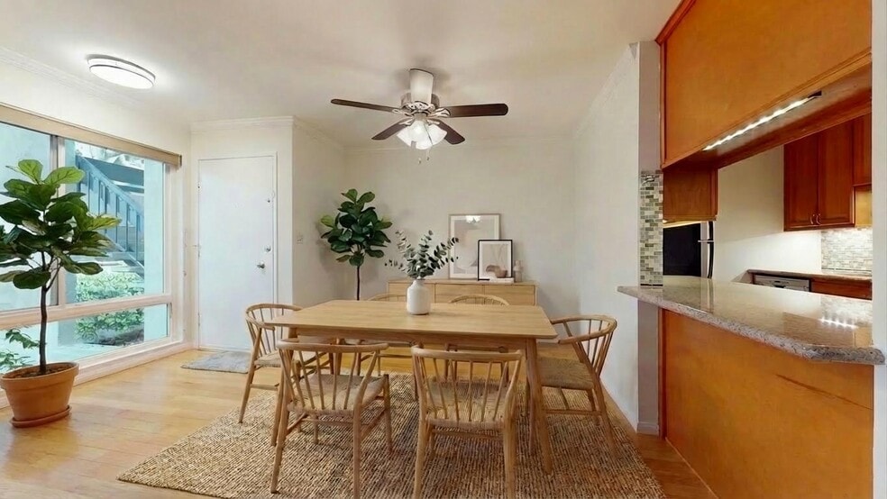 Building Photo - 902 Camino Real