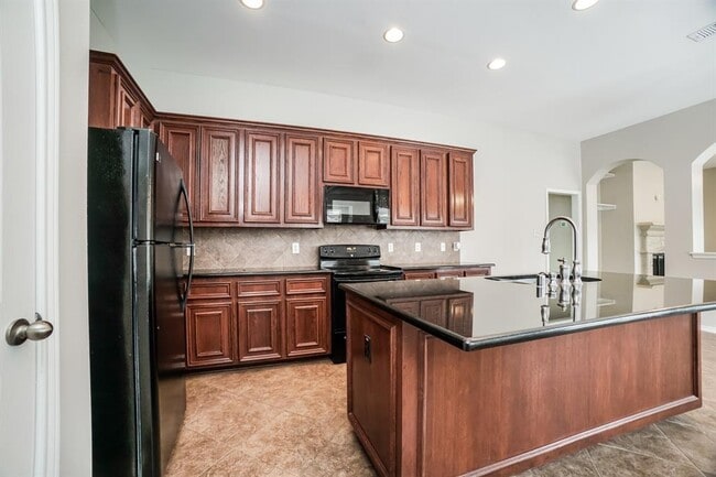Building Photo - 27415 Macy Hills Ct