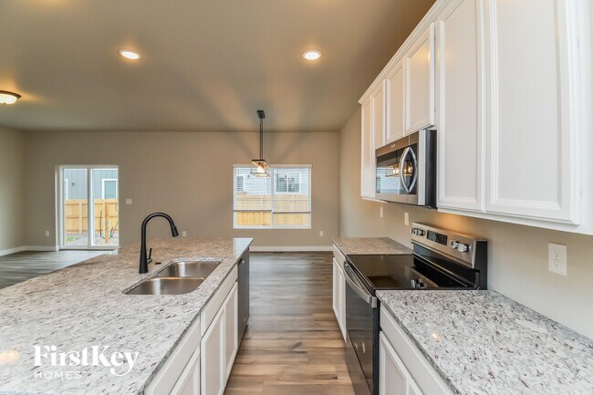 Building Photo - 11164 Murrelet Dr