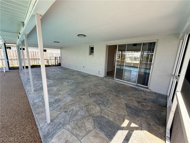 Building Photo - 1912 SE 8th Ave