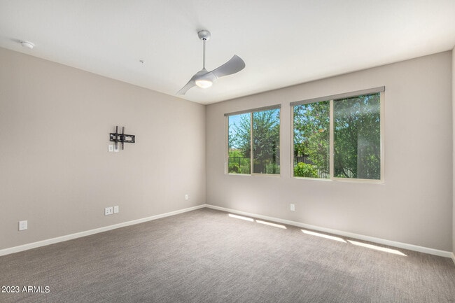 Building Photo - 29098 N Sorrento Dr