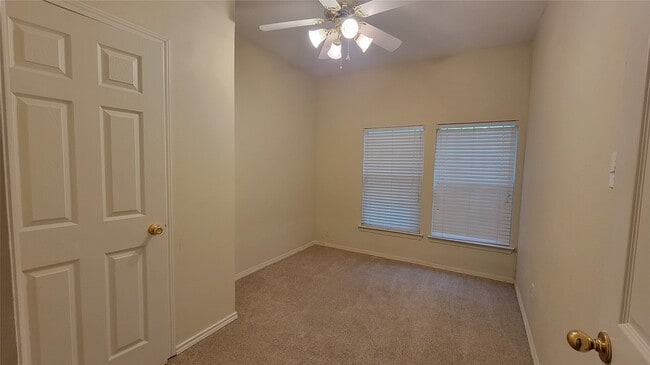 Building Photo - 13272 Skyline Dr