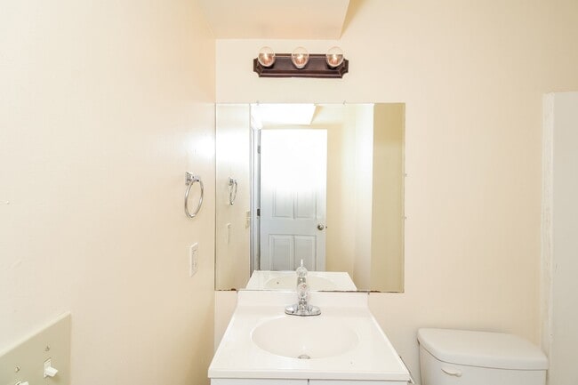 Building Photo - 3004 Windwood Pl