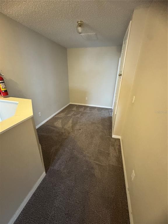 Building Photo - 648 Lockbreeze Dr