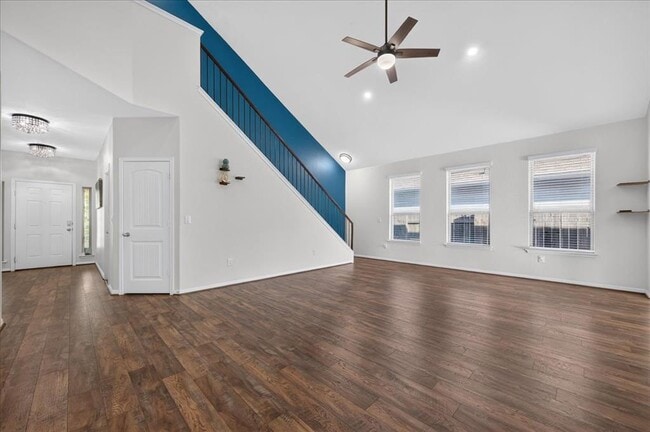 Building Photo - 617 Cortona Ln