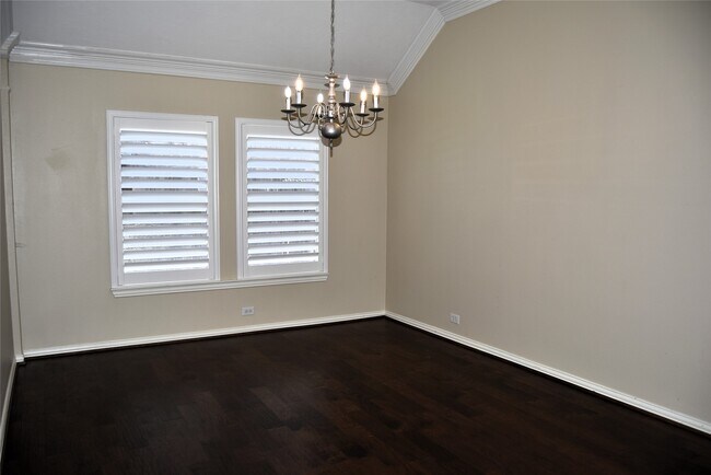 Building Photo - 18627 Summercliff Ln
