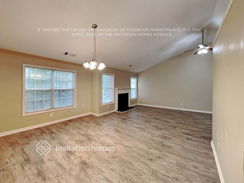 Building Photo - 1518 Quail Run