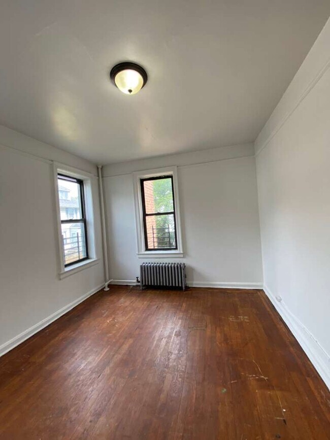 Building Photo - 1179 Yonkers Ave