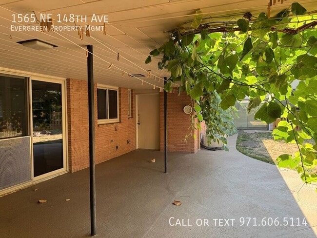 Building Photo - 1565 NE 148th Ave