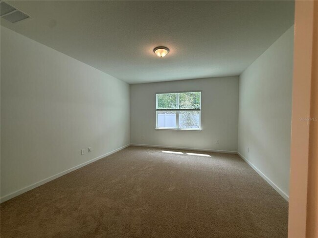 Building Photo - 3915 Big Sky Dr