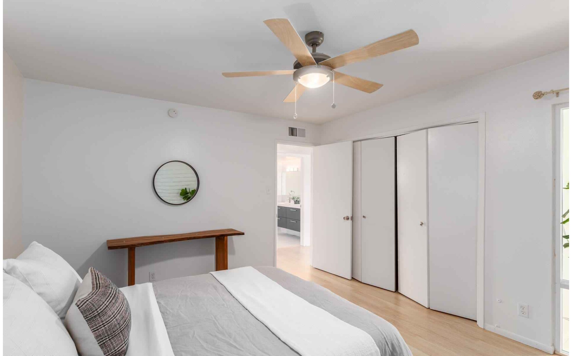 Building Photo - 4352 N 36th Plz