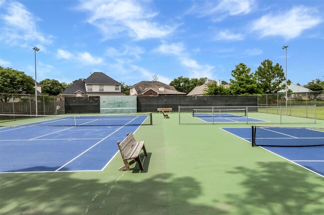 Building Photo - 8518 Rebawood Dr