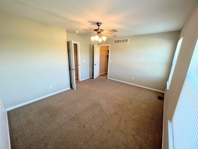 Building Photo - 16075 Holy Cross Ln