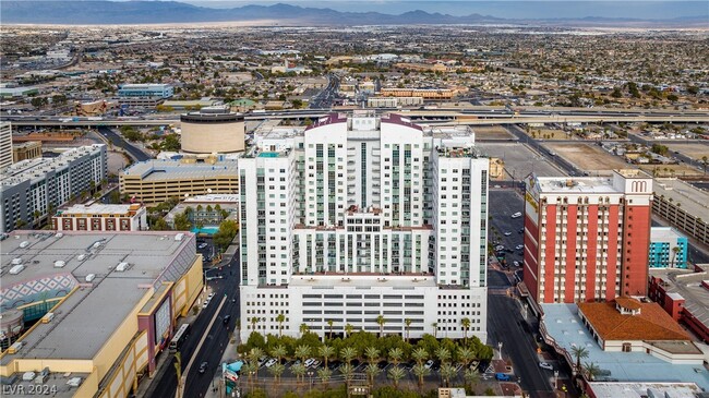 Building Photo - 150 S Las Vegas Blvd