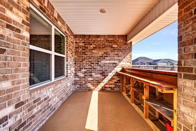Building Photo - 15028 Emersyn Ln