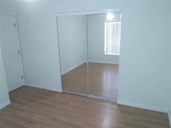 Building Photo - 55+ Community, Affordable, Lovely 2 bedroo...
