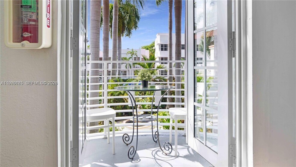 Building Photo - 439 15th St