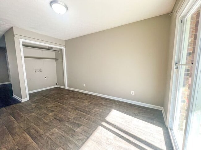 Building Photo - READY NOW!!! 2 Bed 1 Bath in Snellville