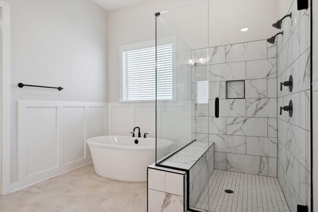 Building Photo - 512 Mount Ivy Dr