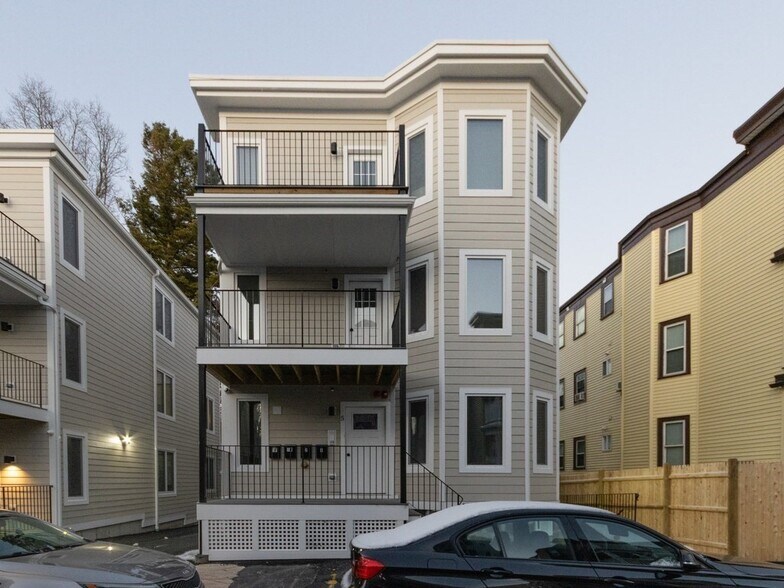 Building Photo - 5 Tovar St