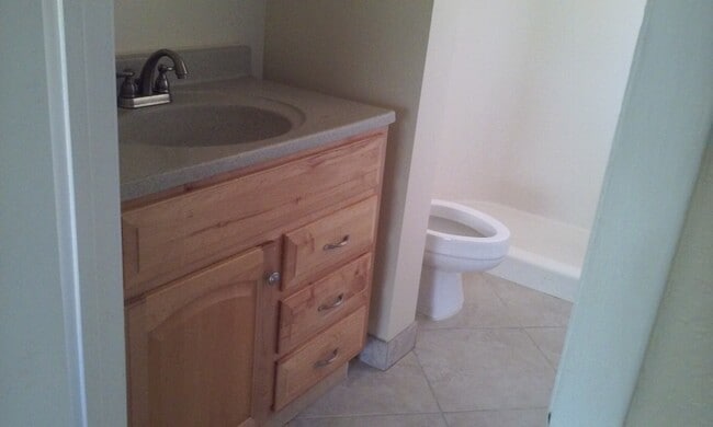 Building Photo - 7113 Golf Colony Ct