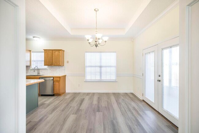 Building Photo - 807 Loudon Hill Dr