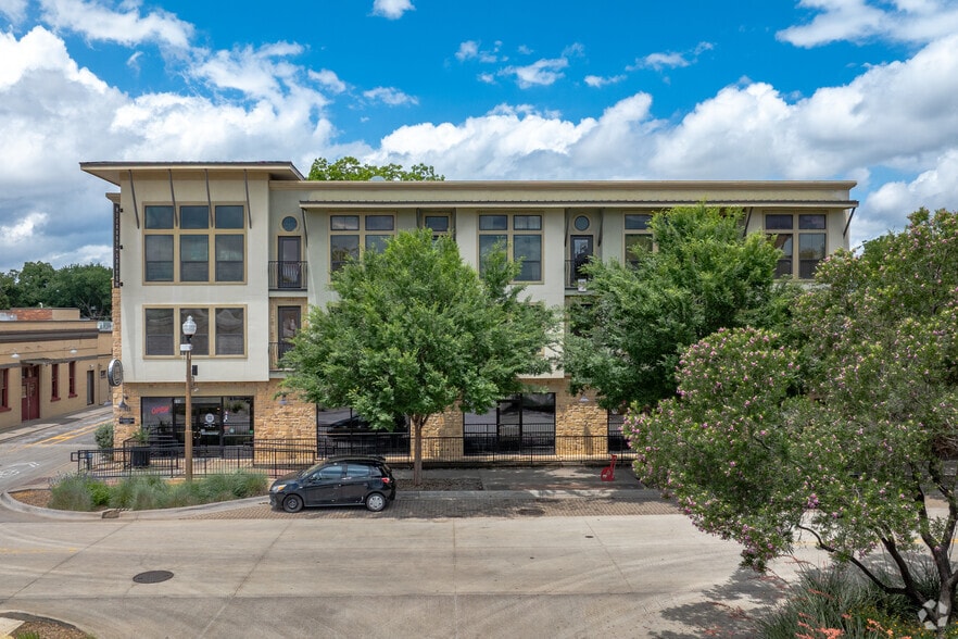 Building Photo - Hickory Street Lofts