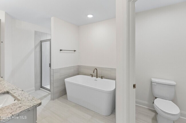 Building Photo - 1408 Hartley Ln